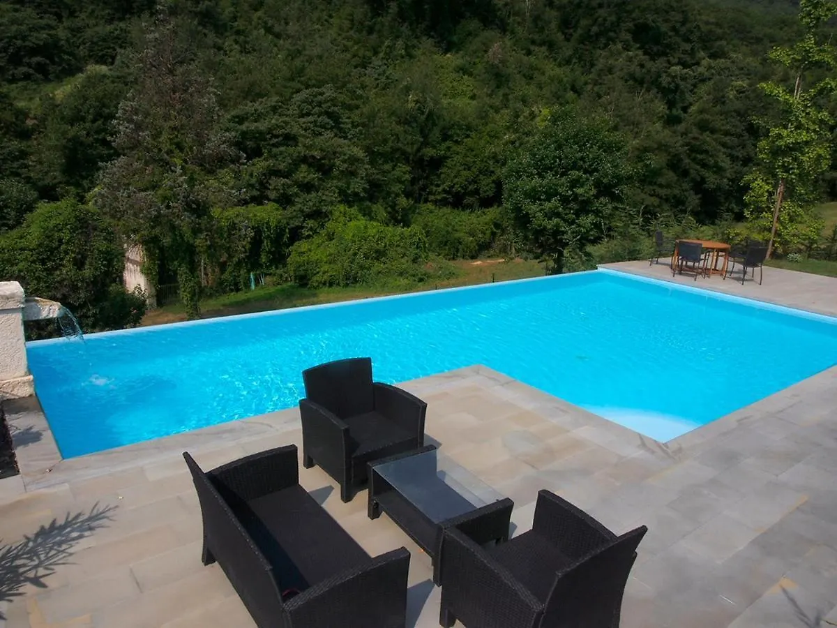 Valle B&B Castelgomberto 0*,  Italy